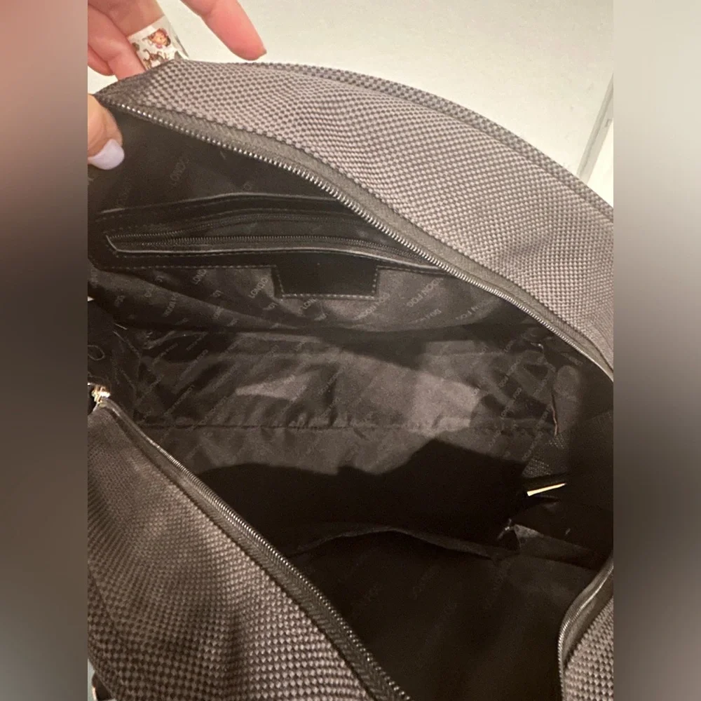 London Fog Oxford carry-on - Picture 5 of 8